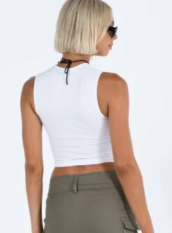 Motel Monlo Top White / Pink -Princess Polly Sales 4 modelinfo kauri us2 18b78ca1 6294 4e5e a132 3c3ada404333