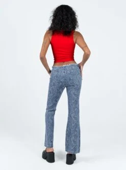 Princess Polly Loweana Low Rise Jacquard Flare Jean Blue Denim -Princess Polly Sales 4 modelinfo kristen us2 6c0c54c1 b52a 48ca ac95 a3e3f603eaa6