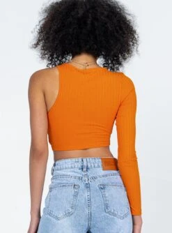 Princess Polly Harlow Long Sleeve Top Orange -Princess Polly Sales 4 modelinfo lindsay us2 e079acf8 1a8f 485b 923b fd2f234f2fb4