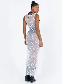 Princess Polly Britton Lace Maxi Dress White -Princess Polly Sales 4 modelinfo lola us4 6eaf6692 81d7 4e1d 8917 156c9e22e92e