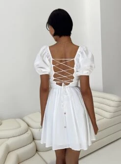 Princess Polly Krysten Mini Dress White -Princess Polly Sales 4 modelinfo millicent us2 067bb232 afe7 40a4 be39 6726d44e9eee