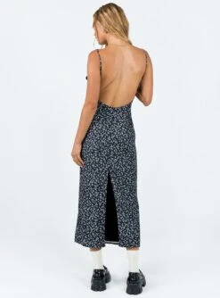 Princess Polly Arkana Maxi Dress Black Floral -Princess Polly Sales 4 modelinfo saskia us2 92c7c073 590d 43e9 b8e5 23ab2d5522c5