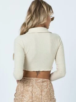 Princess Polly Arya Long Sleeve Top Beige -Princess Polly Sales 4 f43a6291 3b96 422c bfd3 6982d2e74f5c