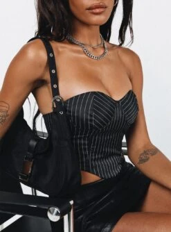 Princess Polly Laskey Bustier Top Black -Princess Polly Sales 5 modelinfo Jenaya us2 bfa22eb9 550b 45fb 80d0 88a5a2854b6a