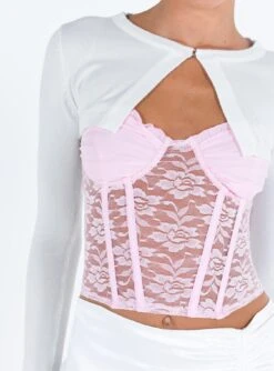 Alexanderson Cardigan White -Princess Polly Sales 5 modelinfo kiana us2 3507375e 0286 4709 b69f 288126155988