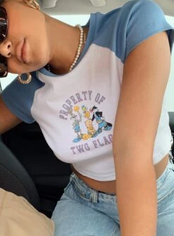 Looney Tunes Two Flags Cropped Tee White / Blue -Princess Polly Sales 6 modelinfo Sarah us6